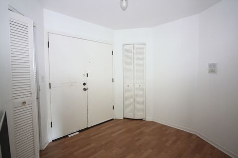 Tiny photo for 475 Shenstone Road #303, Riverside, IL 60546 (MLS # 12501704)