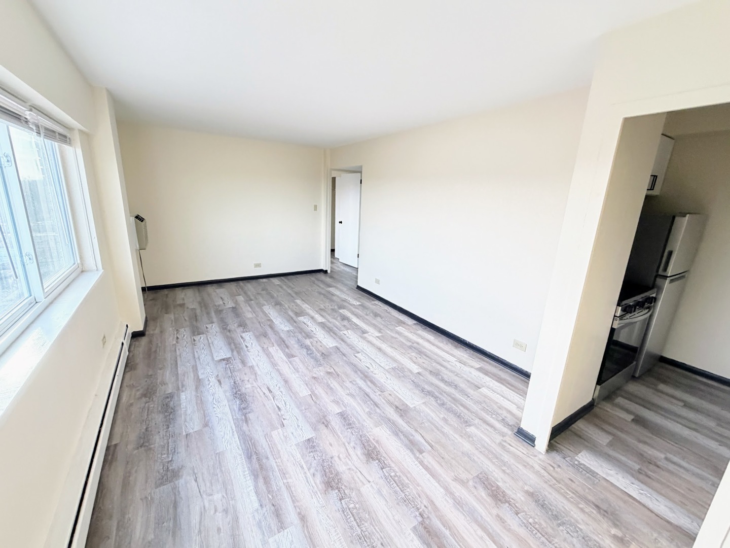 1400 chicago Avenue 802