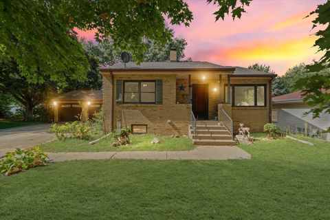 Photo of 340 Illinois Drive, Rantoul, IL 61866 (MLS # 12485985) Photo of 340 Illinois Drive, Rantoul, IL 61866 (MLS # 12485985)