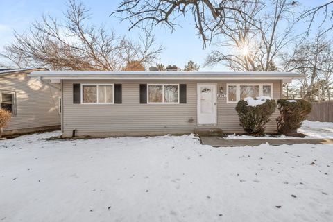 Photo of 18945 W Old Plank Road, Grayslake, IL 60030 (MLS # 12535280)