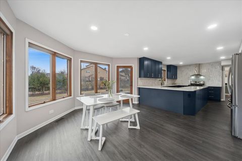 Tiny photo for 1415 Lori Lyn Lane, Northbrook, IL 60062 (MLS # 12570387)