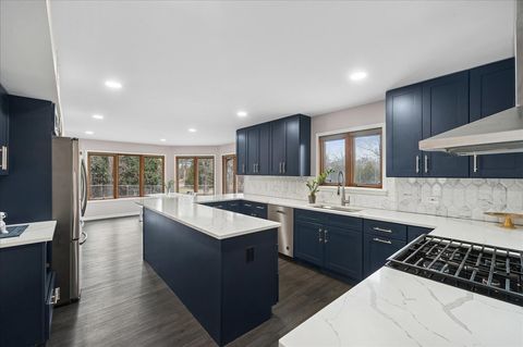 Tiny photo for 1415 Lori Lyn Lane, Northbrook, IL 60062 (MLS # 12570387)