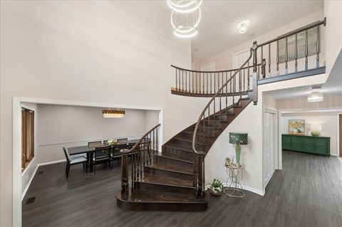 Tiny photo for 1415 Lori Lyn Lane, Northbrook, IL 60062 (MLS # 12570387)