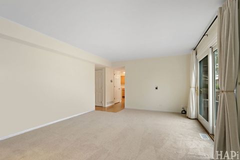 Tiny photo for 810 Harvest Drive, Lake Zurich, IL 60047 (MLS # 12495129)