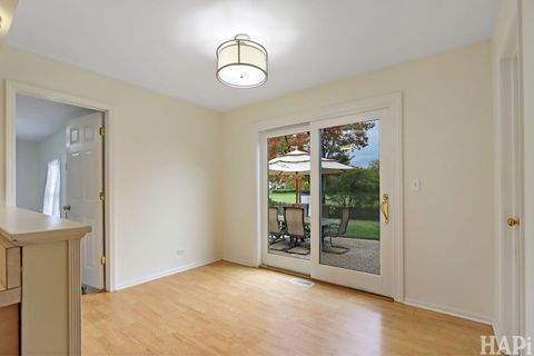 Tiny photo for 810 Harvest Drive, Lake Zurich, IL 60047 (MLS # 12495129)