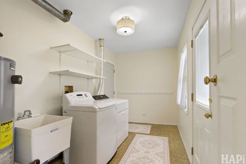 Tiny photo for 810 Harvest Drive, Lake Zurich, IL 60047 (MLS # 12495129)