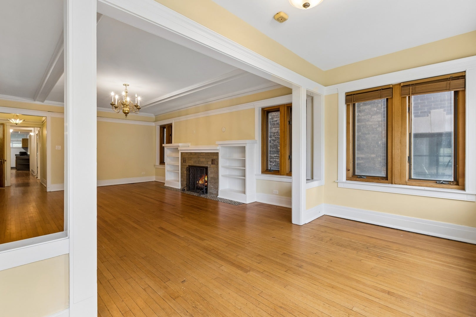 1130 W Morse Avenue 2E
