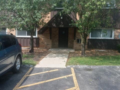 Photo of 2220 Arbor Circle #26, Downers Grove, IL 60515 (MLS # 12733571)