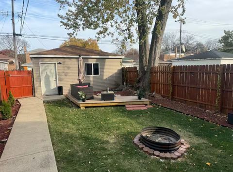 Tiny photo for 8813 S Euclid Avenue, Chicago, IL 60617 (MLS # 12536275)