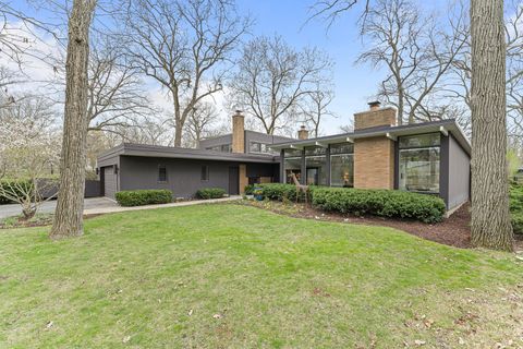 1916 Berkeley Road Highland Park IL 60035