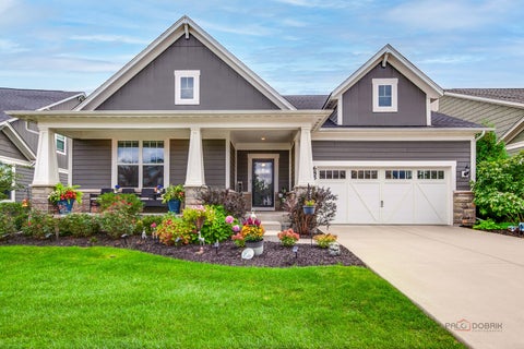 Photo of 685 Insull Drive, Vernon Hills, IL 60061 (MLS # 12766276)
