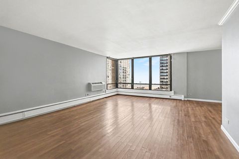 Tiny photo for 5740 N sheridan Road #8D, Chicago, IL 60660 (MLS # 12615545)