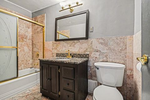 Tiny photo for 5740 N sheridan Road #8D, Chicago, IL 60660 (MLS # 12615545)