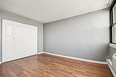 Tiny photo for 5740 N sheridan Road #8D, Chicago, IL 60660 (MLS # 12615545)
