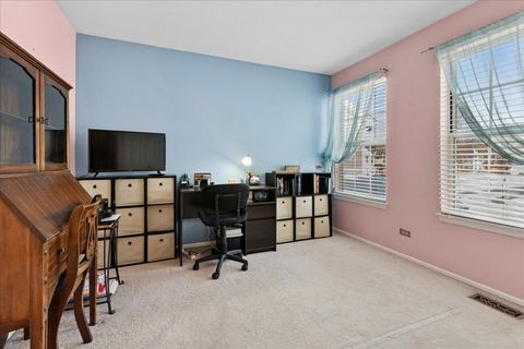 Tiny photo for Schaumburg, IL 60193 (MLS # 12540785)