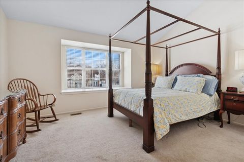 Tiny photo for Schaumburg, IL 60193 (MLS # 12540785)