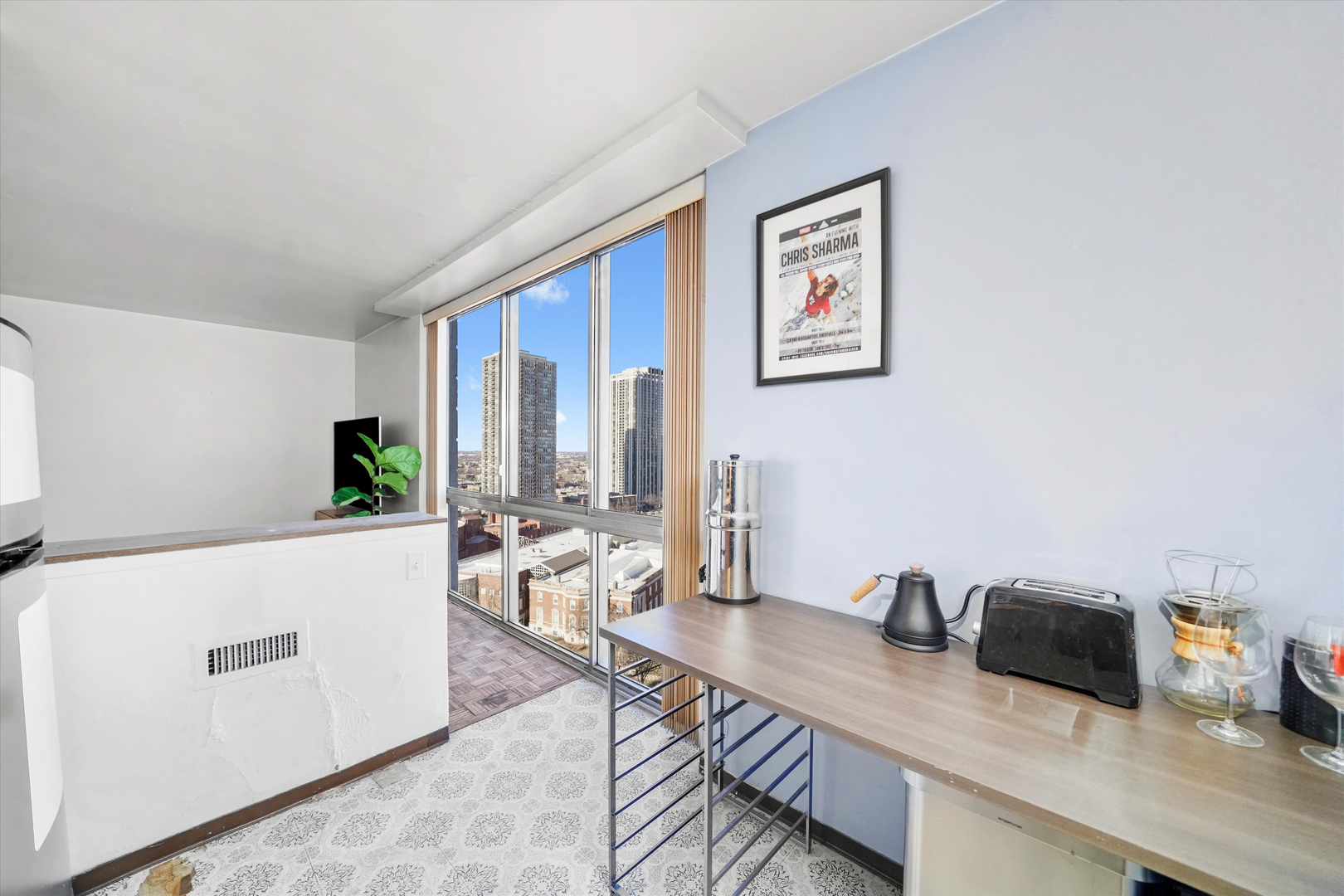 1555 N Dearborn Parkway 20D