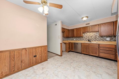 Tiny photo for 9925 Shady Lane #5001, Orland Park, IL 60462 (MLS # 12495036)