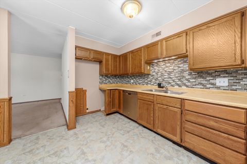 Tiny photo for 9925 Shady Lane #5001, Orland Park, IL 60462 (MLS # 12495036)