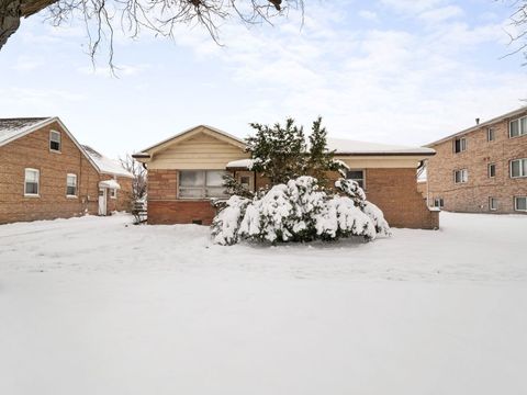 8651 44th Street Lyons IL 60534