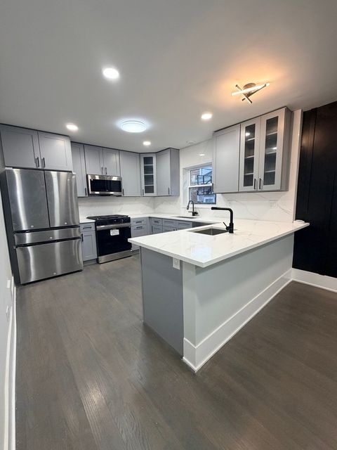 Tiny photo for 3024 W Fargo Avenue, Chicago, IL 60645 (MLS # 12501392)