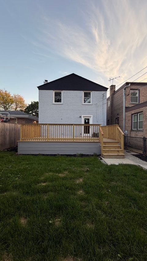 Tiny photo for 3024 W Fargo Avenue, Chicago, IL 60645 (MLS # 12501392)