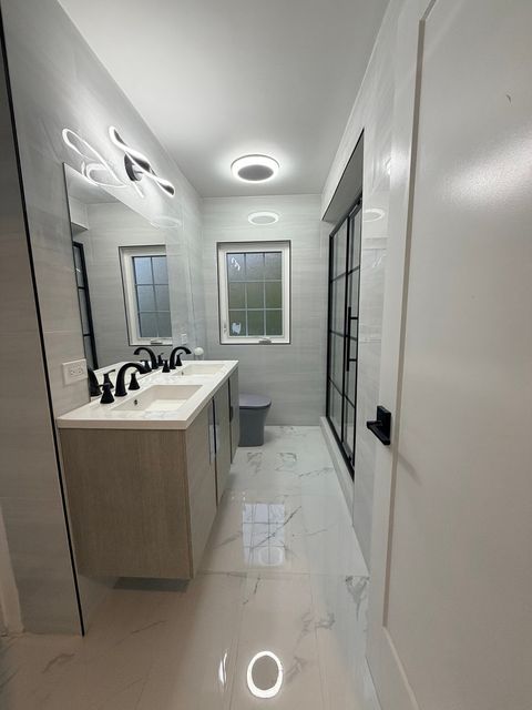 Tiny photo for 3024 W Fargo Avenue, Chicago, IL 60645 (MLS # 12501392)