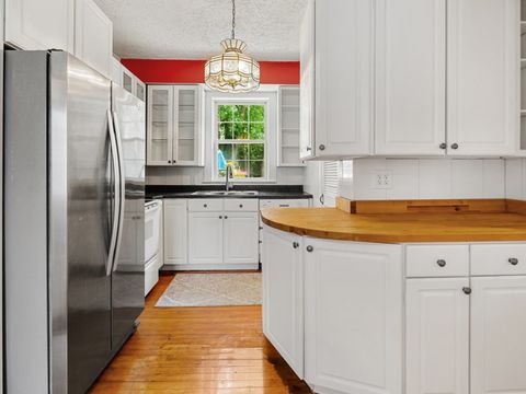 Tiny photo for 1006 Pine Street, Fox River Grove, IL 60021 (MLS # 12493713)