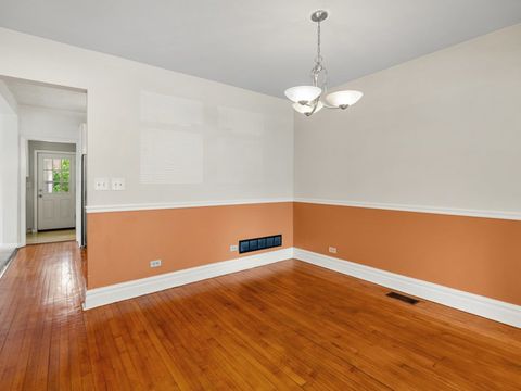 Tiny photo for 1006 Pine Street, Fox River Grove, IL 60021 (MLS # 12493713)