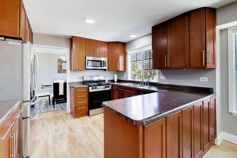 Tiny photo for 1703 Cunningham Lane, Crystal Lake, IL 60014 (MLS # 12593316)