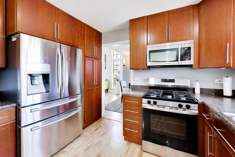 Tiny photo for 1703 Cunningham Lane, Crystal Lake, IL 60014 (MLS # 12593316)