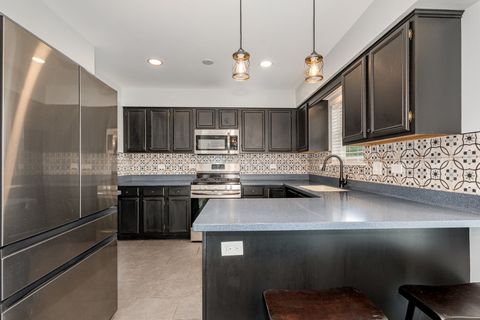 Tiny photo for 652 Timberline Drive, Bolingbrook, IL 60490 (MLS # 12458347)