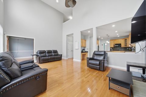 Tiny photo for 217 Sunbury Drive, St. Charles, IL 60175 (MLS # 12593961)