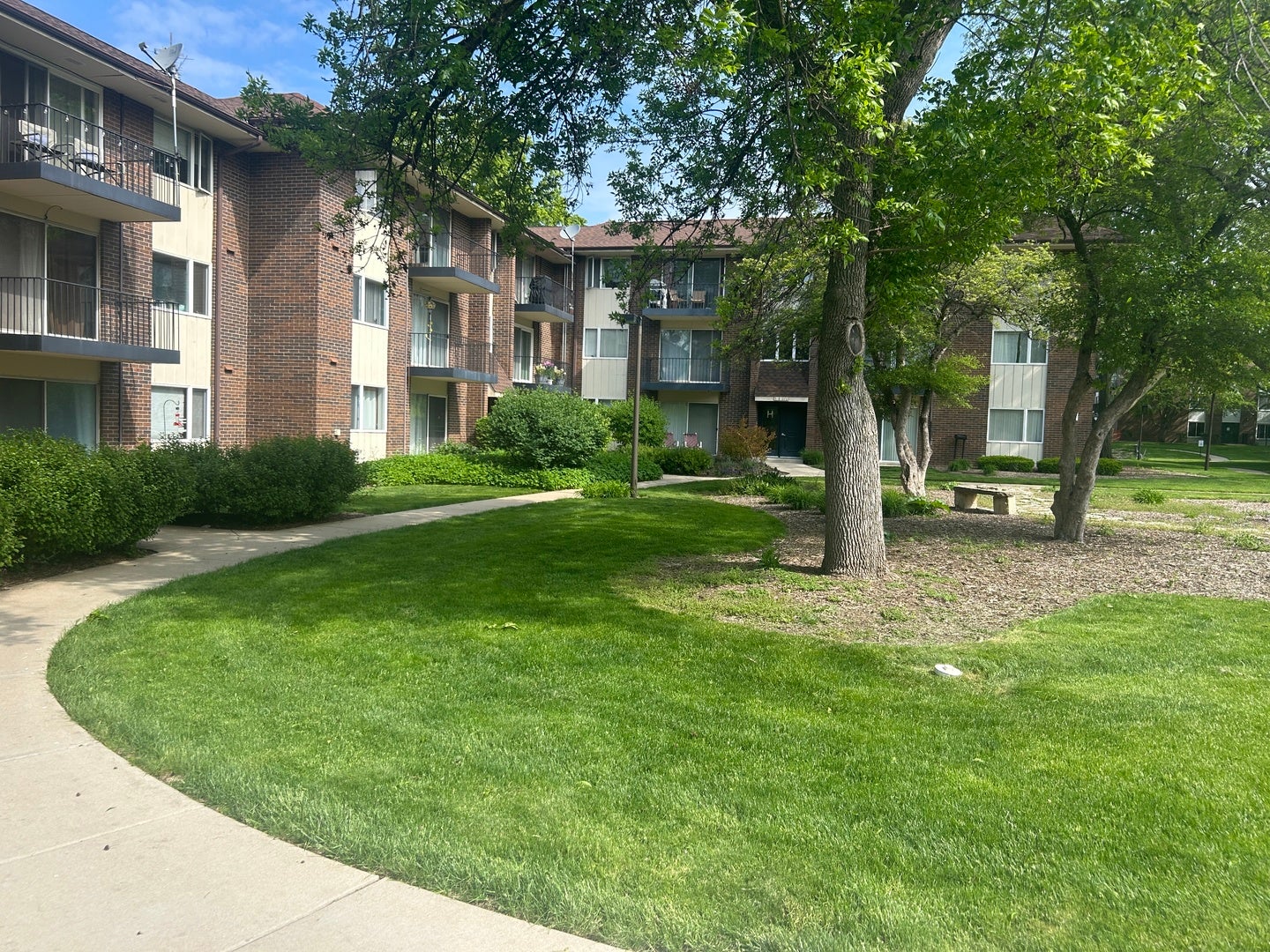 5S070 Pebblewood Lane G11