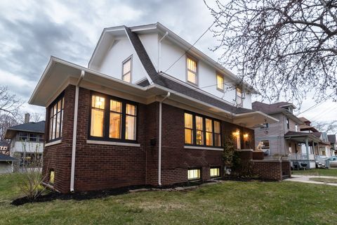 Tiny photo for 489 Division Street, Elgin, IL 60120 (MLS # 12606936)