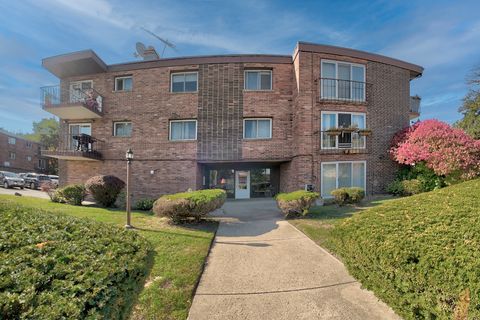 Tiny photo for 10230 Washington Avenue #1D, Oak Lawn, IL 60453 (MLS # 12506687)