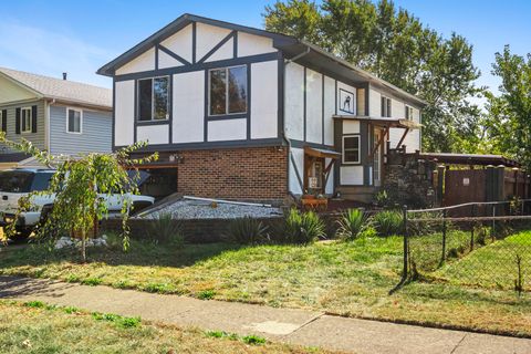 Photo of 545 Old Stone Road, Bolingbrook, IL 60440 (MLS # 12490408)