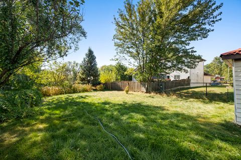 Tiny photo for 545 Old Stone Road, Bolingbrook, IL 60440 (MLS # 12490408)