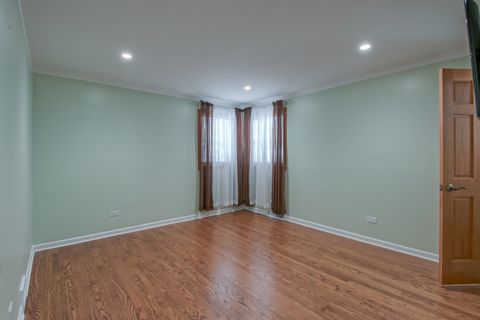 Tiny photo for 505 Dover Drive, Des Plaines, IL 60018 (MLS # 12525396)