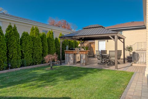 Tiny photo for 505 Dover Drive, Des Plaines, IL 60018 (MLS # 12525396)