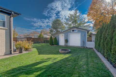 Tiny photo for 505 Dover Drive, Des Plaines, IL 60018 (MLS # 12525396)