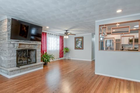 Tiny photo for 505 Dover Drive, Des Plaines, IL 60018 (MLS # 12525396)