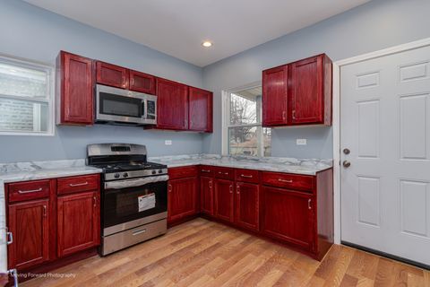 Tiny photo for 7812 S King Drive, Chicago, IL 60619 (MLS # 12587905)