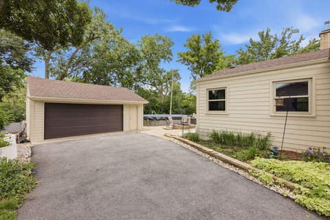 Tiny photo for 5818 Ridgewood Drive, Western Springs, IL 60558 (MLS # 12708559)