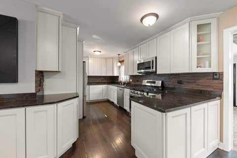 Tiny photo for 5818 Ridgewood Drive, Western Springs, IL 60558 (MLS # 12708559)