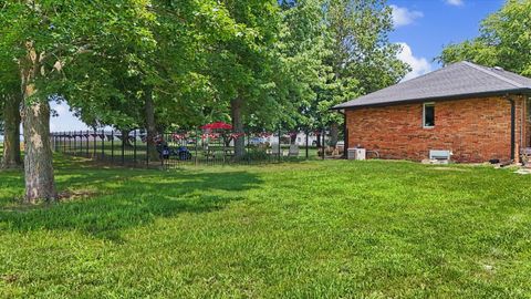 Tiny photo for 1413 E 2950 North Road, Mansfield, IL 61854 (MLS # 12685487)