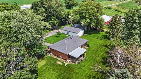 Tiny photo for 1413 E 2950 North Road, Mansfield, IL 61854 (MLS # 12685487)