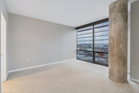 Tiny photo for 860 W Blackhawk Street, Chicago, IL 60642 (MLS # 12734079)