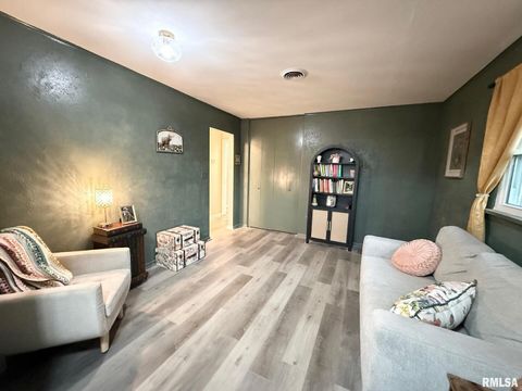 Tiny photo for 2 PINEWOOD Drive, Carbondale, IL 62901 (MLS # QC4269880)