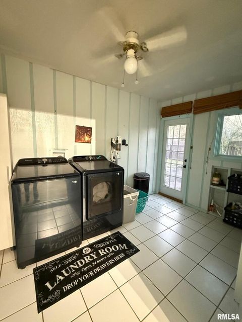 Tiny photo for 2 PINEWOOD Drive, Carbondale, IL 62901 (MLS # QC4269880)